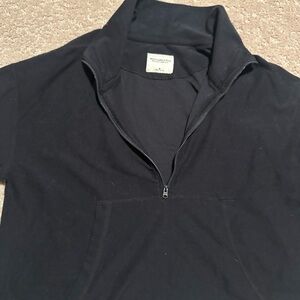 Abercrombie women’s 1/2 zip cropped